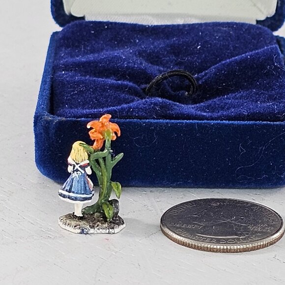 Vintage Olszewski Goebel Miniature Figurine Alice In The Garden 670-P - Picture 3 of 8
